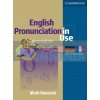 English Pronunciation in Use Intermediate with answers and Audio CDs 9780521006576